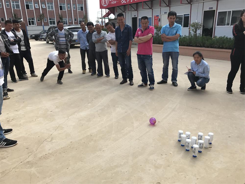 3.第五直管項目部開展“慶國慶，迎中秋”雙節同慶職工慰問活動.jpg